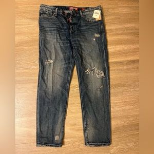 Lucky Brand ripped boyfriend jeans NEW